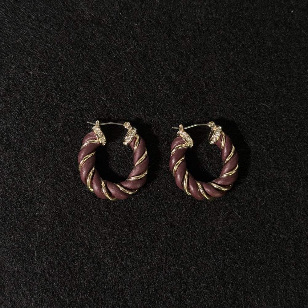 White House Black Market Twisted Hoop Earrings in Purple and Gold NWOT